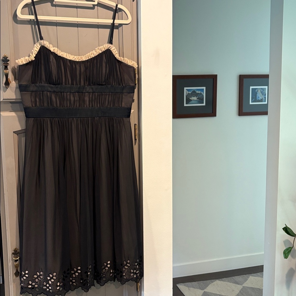 Alain Manoukian 100% Silk Dress, Size 12, lined, adjustable straps
